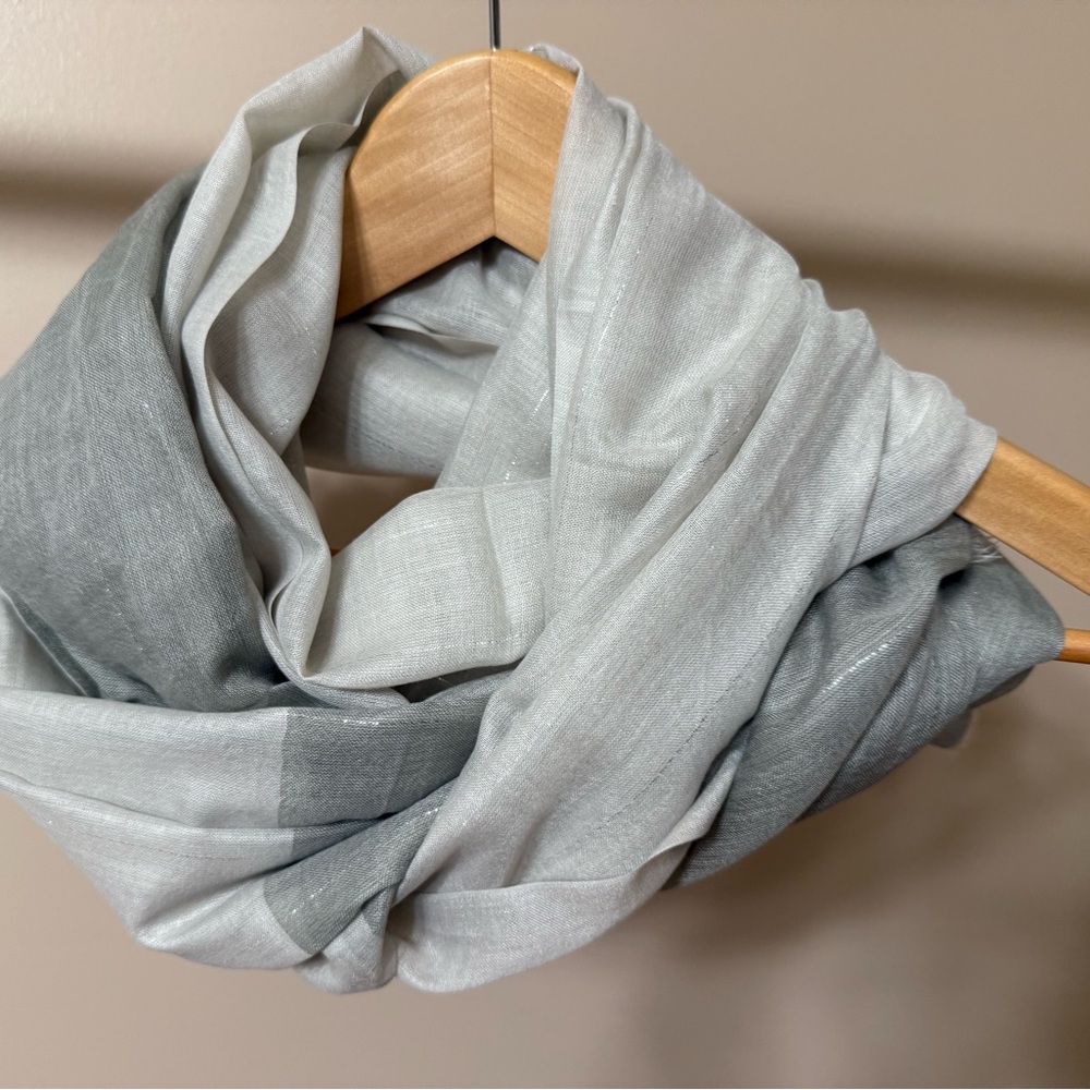 Elegant Gray and White Infinity Scarf with Silver Thread